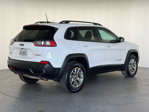 Used 2021 Jeep Cherokee Trailhawk image 6