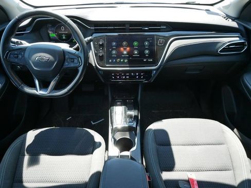 Used 2023 Chevrolet Bolt EUV LT w/ Comfort Package FWD image 6