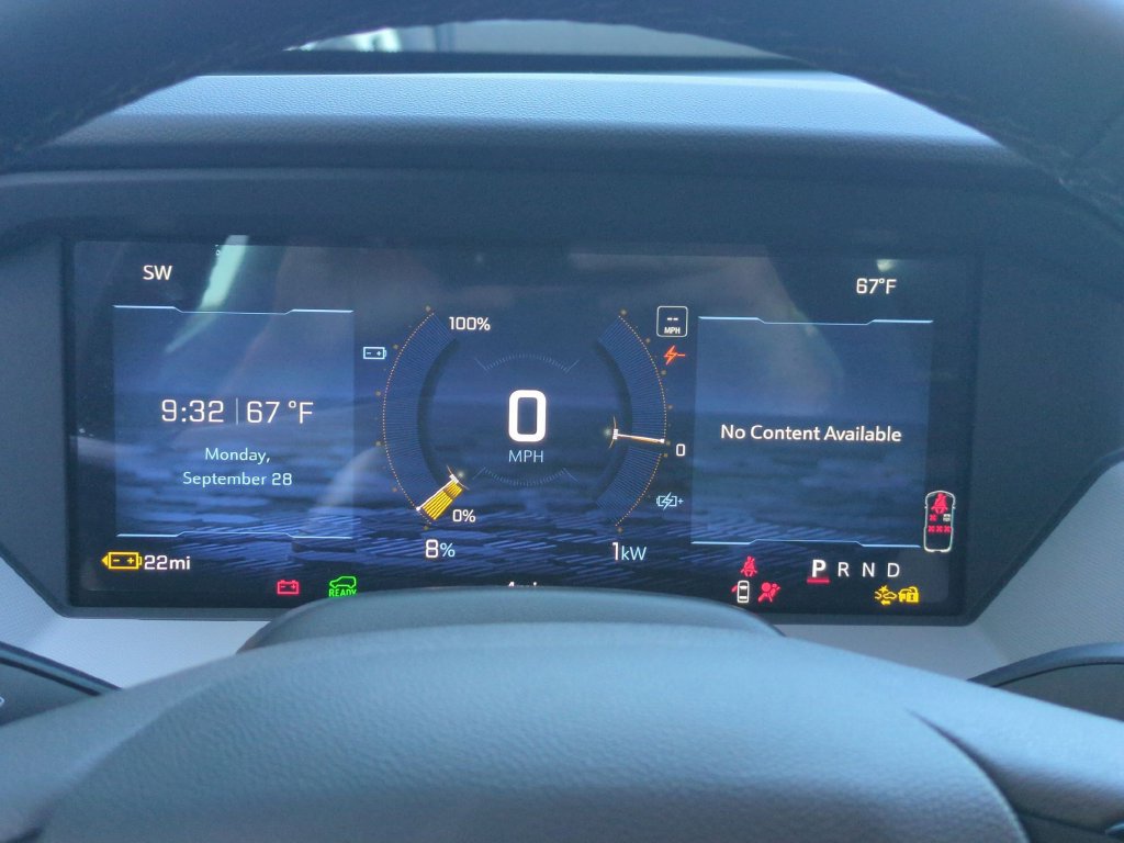 New 2027 Chevrolet Bolt LT w/ Comfort Package FWD image 19