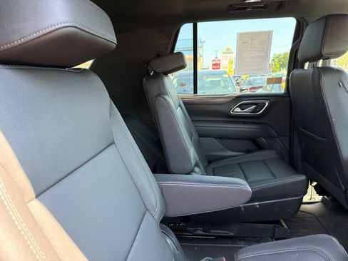 Used 2023 Chevrolet Tahoe Z71 w/ Luxury Package AWD/4WD image 16