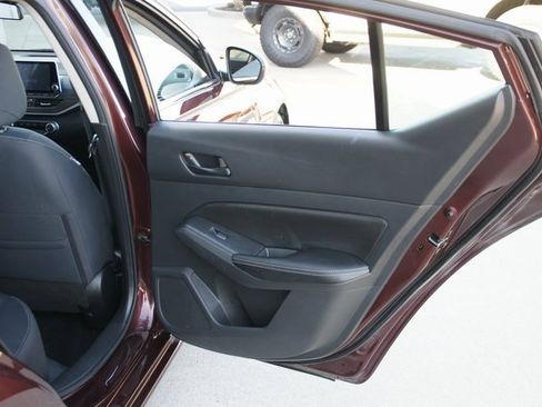 Used 2024 Nissan Altima 2.5 SV image 28