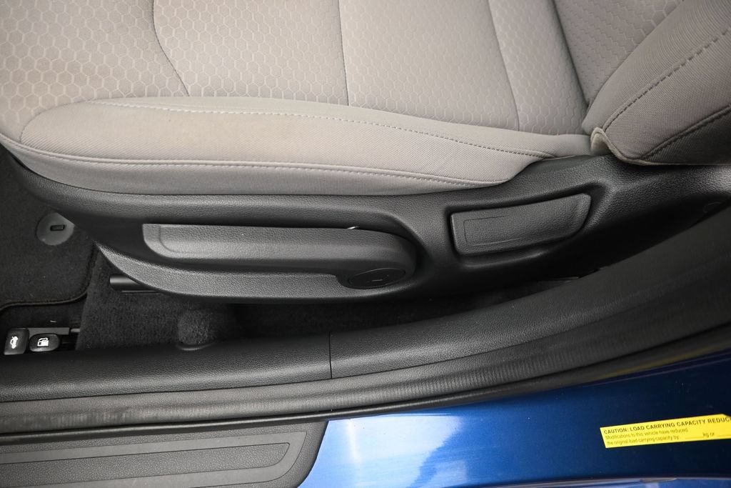 Used 2020 Hyundai Elantra SE FWD image 20
