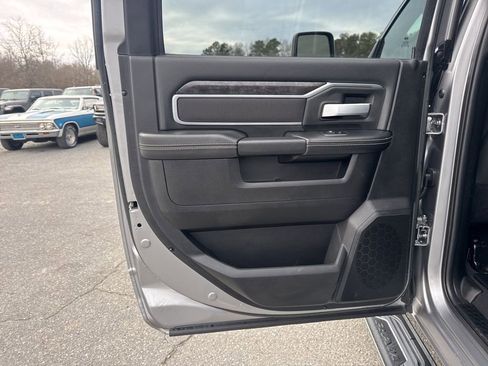 Used 2024 RAM 2500 Big Horn w/ Bed Utility Group image 26