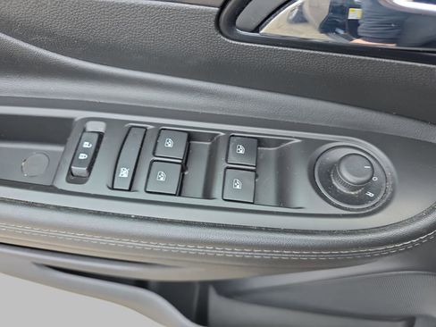 Certified 2021 Buick Encore Preferred AWD/4WD image 29