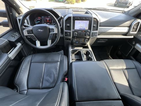 Used 2020 Ford F250 Lariat w/ Lariat Ultimate Package AWD/4WD image 24