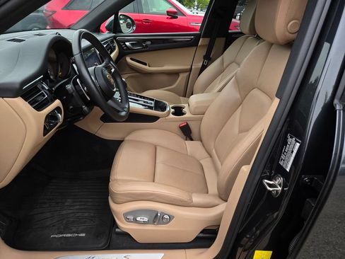 Used 2023 Porsche Macan S AWD/4WD image 19