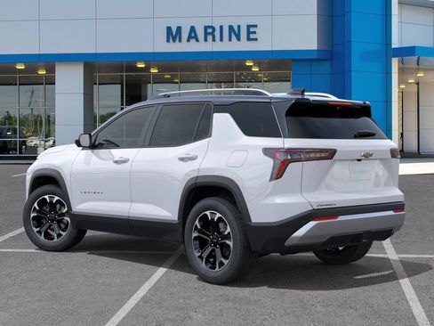 New 2027 Chevrolet Equinox LT w/ Convenience Package II FWD image 3