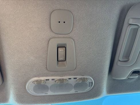 Used 2016 Nissan Juke SL image 23