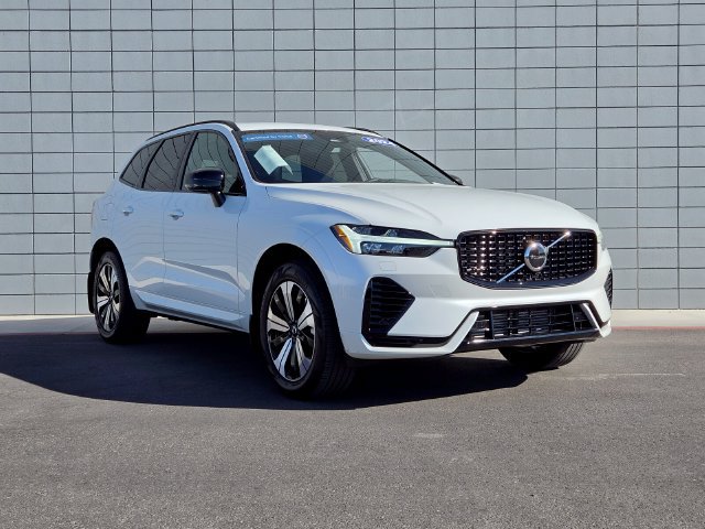 Used 2024 Volvo XC60 T8 Core AWD/4WD image 6