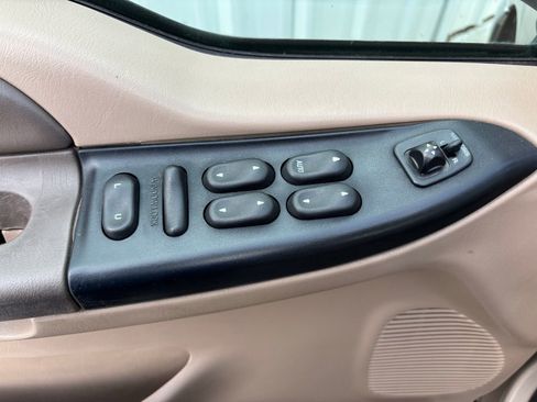 Used 1999 Ford F250 XL image 14