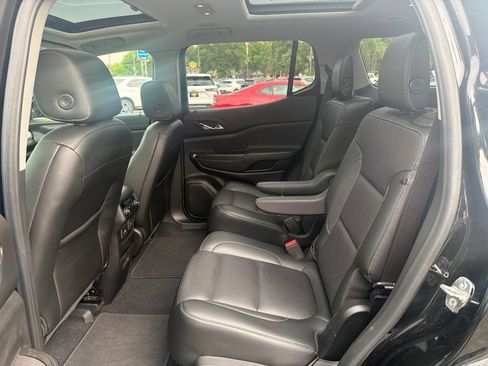 Used 2019 GMC Acadia SLT AWD/4WD image 10
