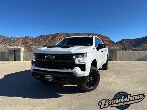 Used 2023 Chevrolet Silverado 1500 LT Trail Boss w/ Convenience Package II image 1