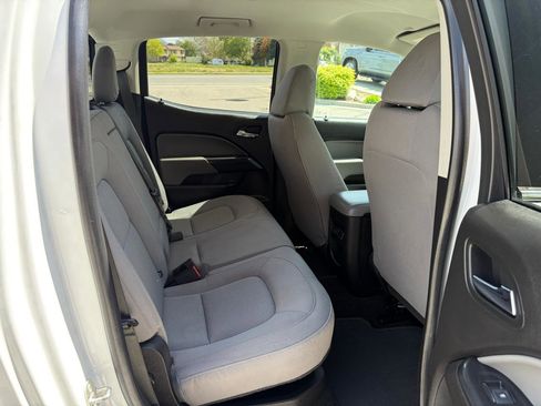 Used 2018 Chevrolet Colorado LT w/ LT Convenience Package image 6