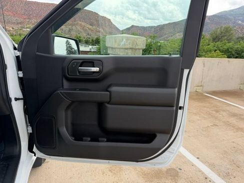 Used 2025 Chevrolet Silverado 1500 W/T w/ WT Value Package AWD/4WD image 10