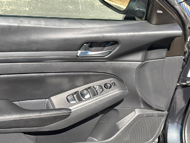 Used 2022 Nissan Altima 2.5 SV FWD image 25