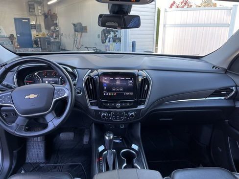Used 2020 Chevrolet Traverse High Country image 11