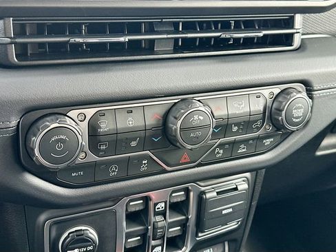 New 2026 Jeep Gladiator Rubicon image 11