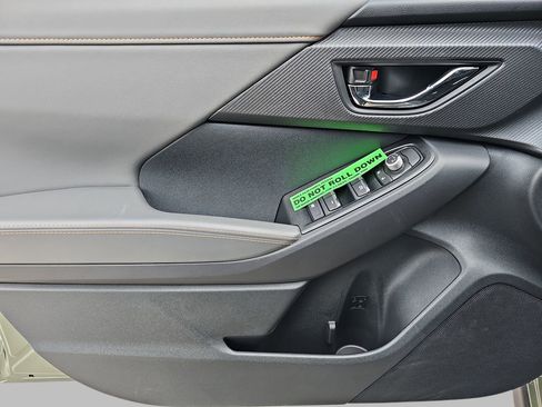New 2026 Subaru Crosstrek 2.5i Limited AWD/4WD image 32