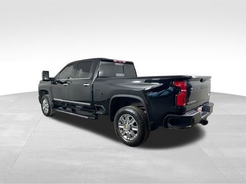 Used 2024 Chevrolet Silverado 2500 High Country w/ High Country Premium Package image 4