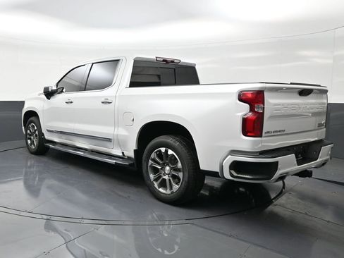 Used 2023 Chevrolet Silverado 1500 High Country w/ Technology Package RWD image 3
