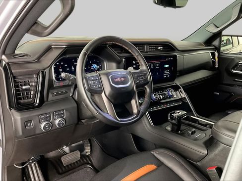 Certified 2024 GMC Sierra 1500 AT4 w/ Technology Package AWD/4WD image 17