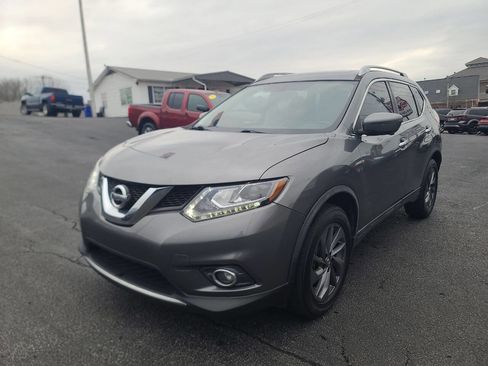 Used 2016 Nissan Rogue SL w/ SL Premium Package image 4
