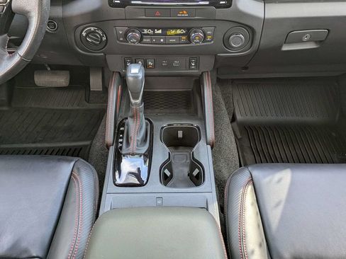 Used 2023 Nissan Frontier PRO-4X w/ Pro-4X Premium Package AWD/4WD image 19