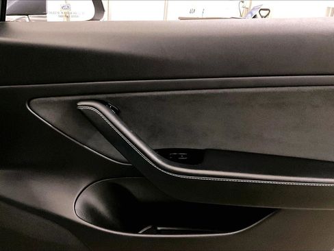 Used 2019 Tesla Model 3 Mid Range image 24