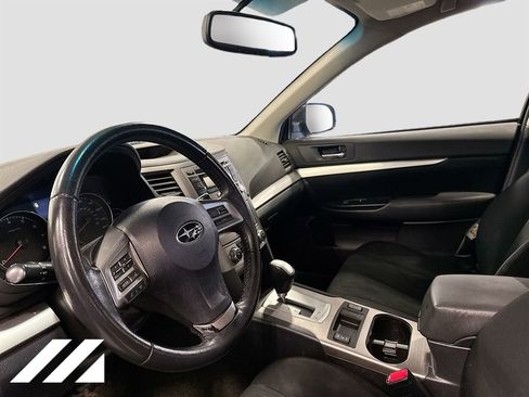 Used 2013 Subaru Legacy 2.5i Premium image 9