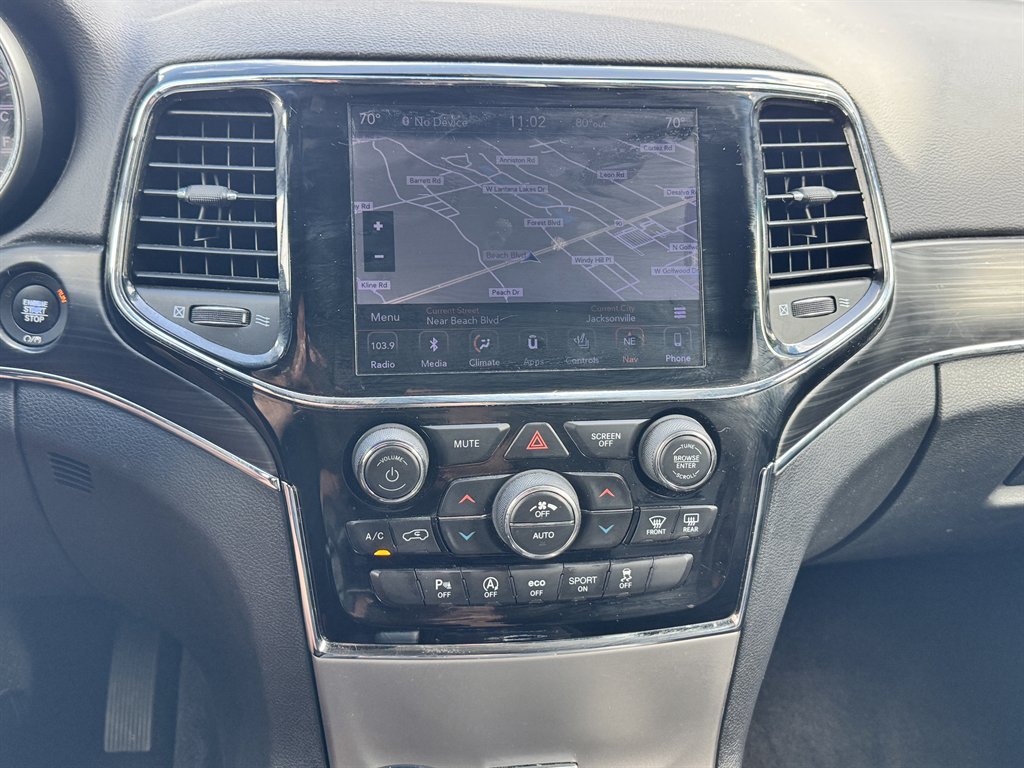 Used 2019 Jeep Grand Cherokee Limited AWD/4WD image 9