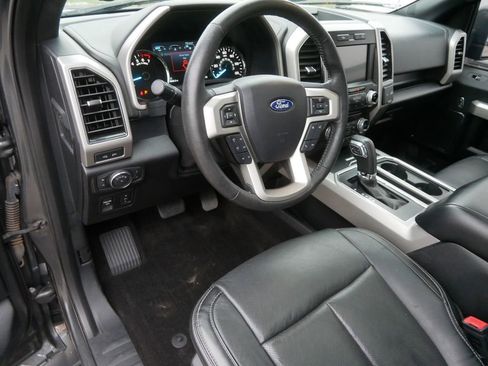 Used 2018 Ford F150 Lariat w/ Equipment Group 502A Luxury AWD/4WD image 10