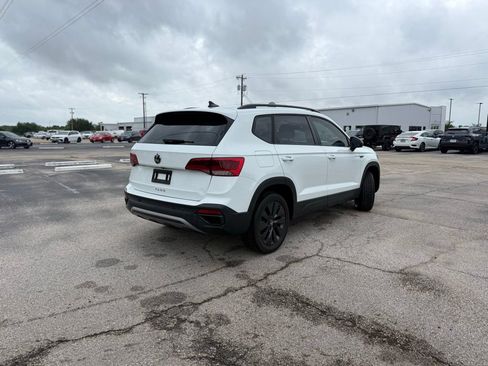 Used 2022 Volkswagen Taos S w/ IQ Drive S Package image 5