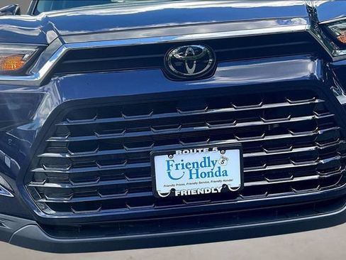 Used 2024 Toyota Grand Highlander AWD Hybrid image 34