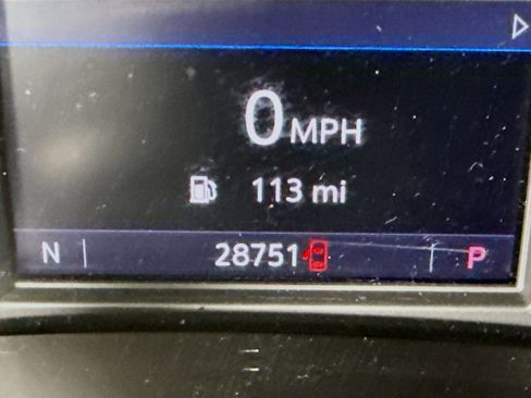 Used 2023 Buick Enclave Essence image 16