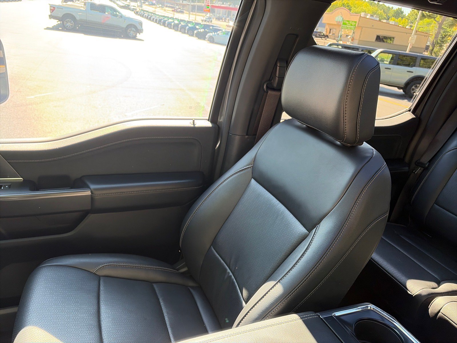 Used 2025 Ford F150 Lariat AWD/4WD image 18