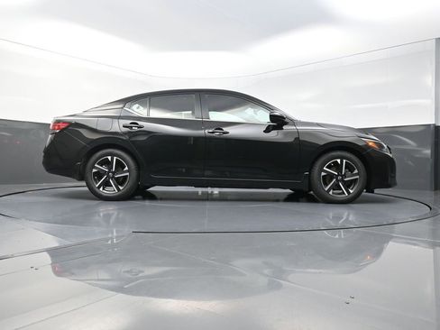 Used 2024 Nissan Sentra SV FWD image 28