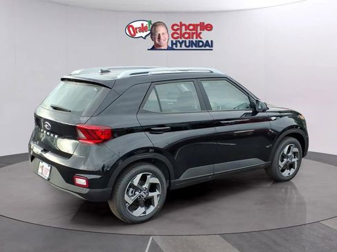 New 2026 Hyundai Venue SEL FWD image 5