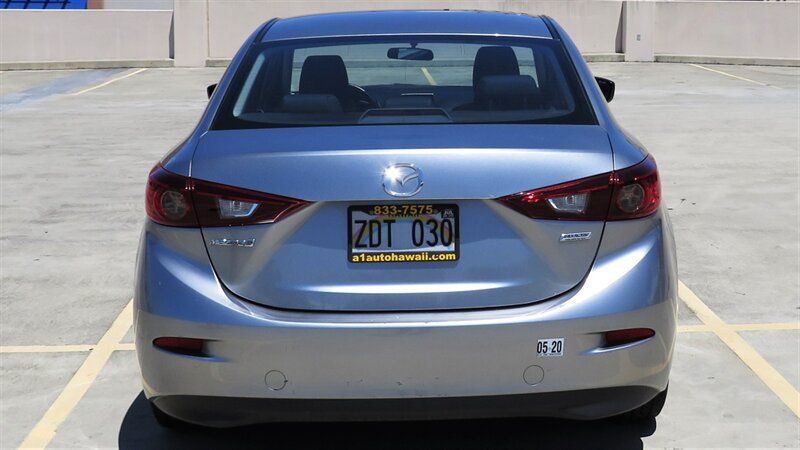 Used 2015 MAZDA MAZDA3 i SV FWD image 5