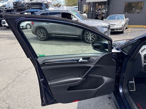 Used 2015 Volkswagen GTI Autobahn image 9