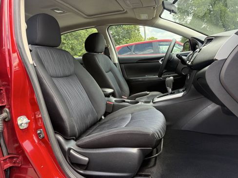 Used 2019 Nissan Sentra SV w/ Special Edition Package FWD image 14