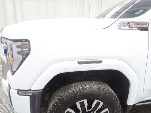 Used 2026 GMC Sierra 2500 Denali w/ Denali Reserve Package AWD/4WD image 42