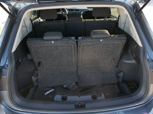 Used 2021 Volkswagen Tiguan S image 24