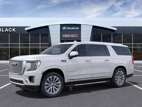 New 2024 GMC Yukon XL Denali w/ Advanced Technology Package image 2