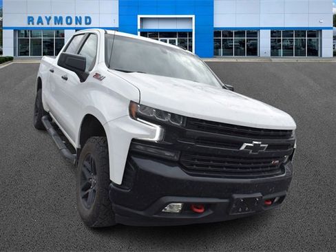 Used 2021 Chevrolet Silverado 1500 LT Trail Boss w/ Convenience Package II image 9