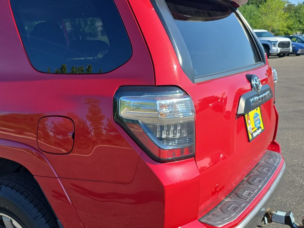 Used 2015 Toyota 4Runner Trail AWD/4WD image 37