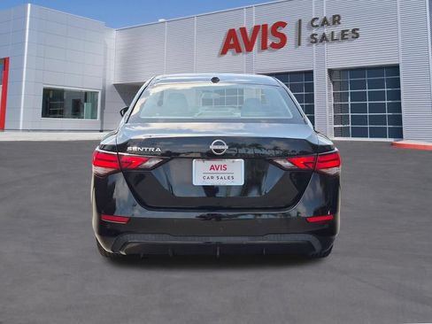 Used 2025 Nissan Sentra SV FWD image 7