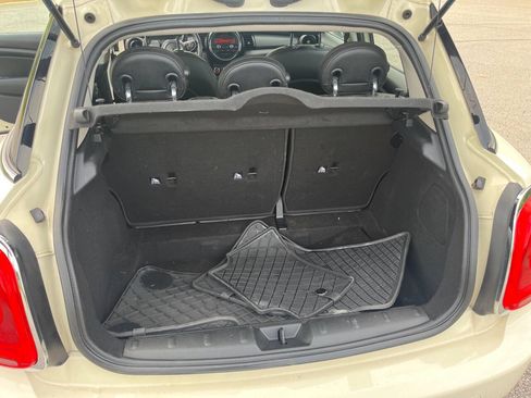 Used 2016 MINI Cooper 4-Door Hardtop FWD image 13