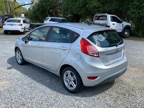 Used 2017 Ford Fiesta SE w/ Cold Weather Package image 5