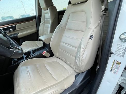 Used 2017 Honda CR-V Touring image 10