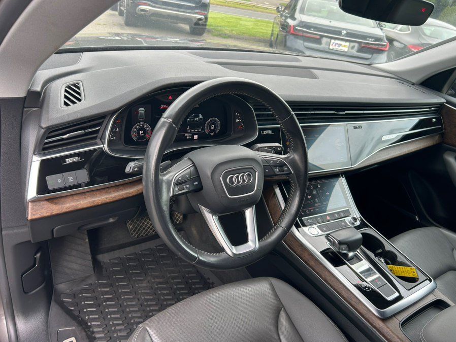 Used 2019 Audi Q8 Premium Plus AWD/4WD image 17